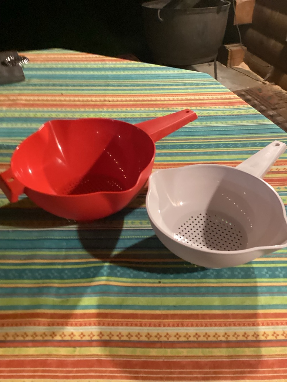 Tupperware Classic Colander Set - red and white - 1qt and 2qt